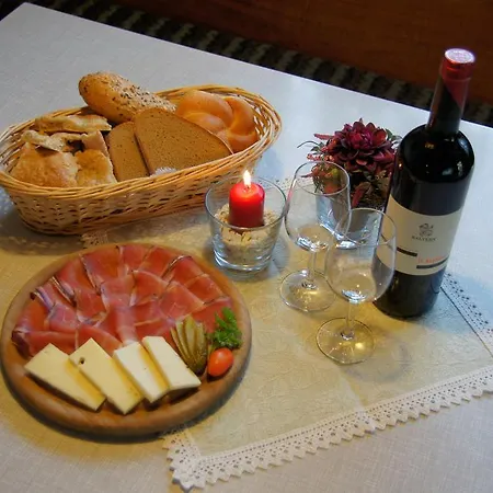 Gasthof La Pli Guest house *